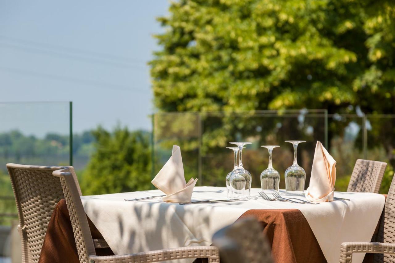 Hotel Corte Dal Castello Lazise Exterior foto