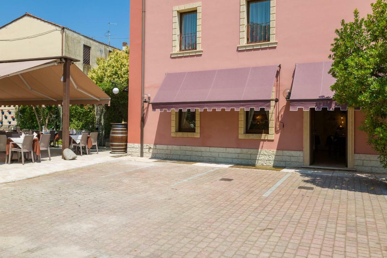 Hotel Corte Dal Castello Lazise Exterior foto