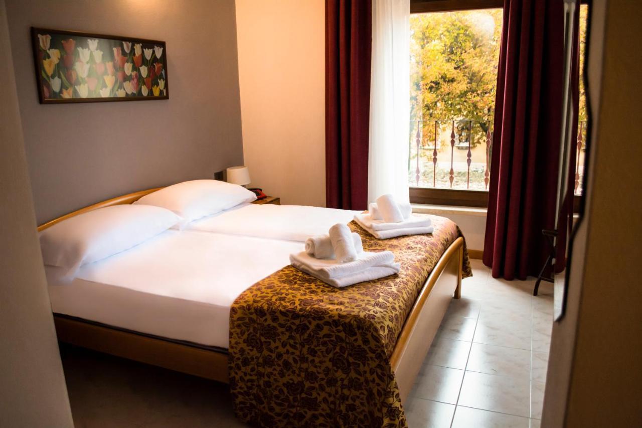 Hotel Corte Dal Castello Lazise Exterior foto