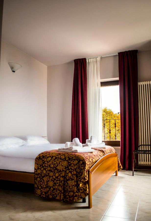 Hotel Corte Dal Castello Lazise Exterior foto